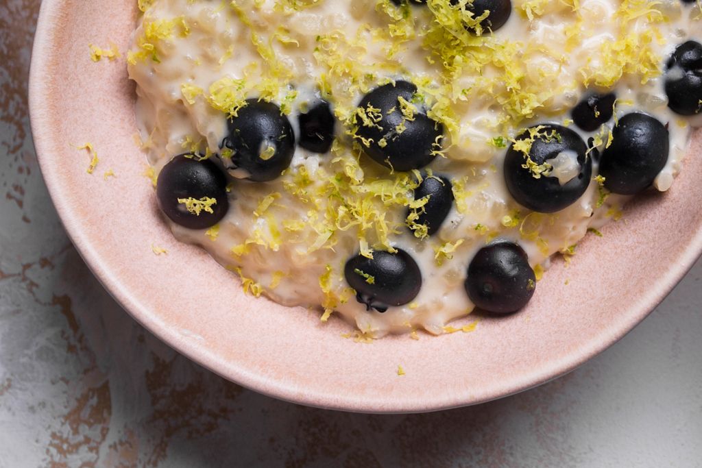 Earl Grey Rice Pudding with Blueberries